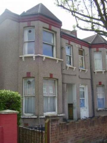 			1 Bedroom, 1 bath, 1 reception Flat			 Skardu Road, KILBURN NW2